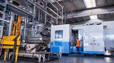 İşleme Fabrikası / Machining Factory / Bearbeitungsfabrik